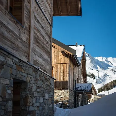 Odyssee Arc02 Sur Les Pistes Avec Vue Panoramique Fontcouverte-la-Toussuire
